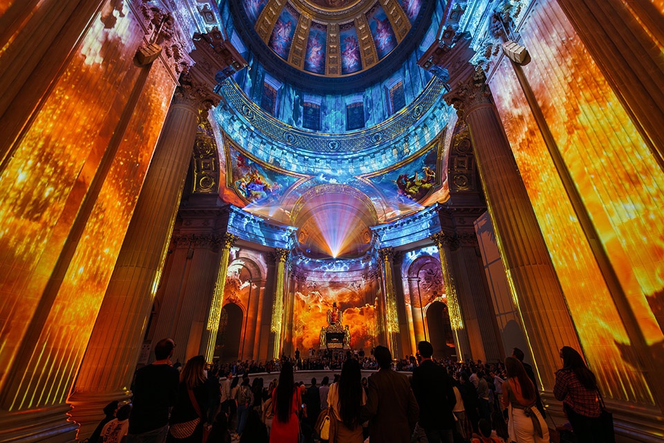 AURA