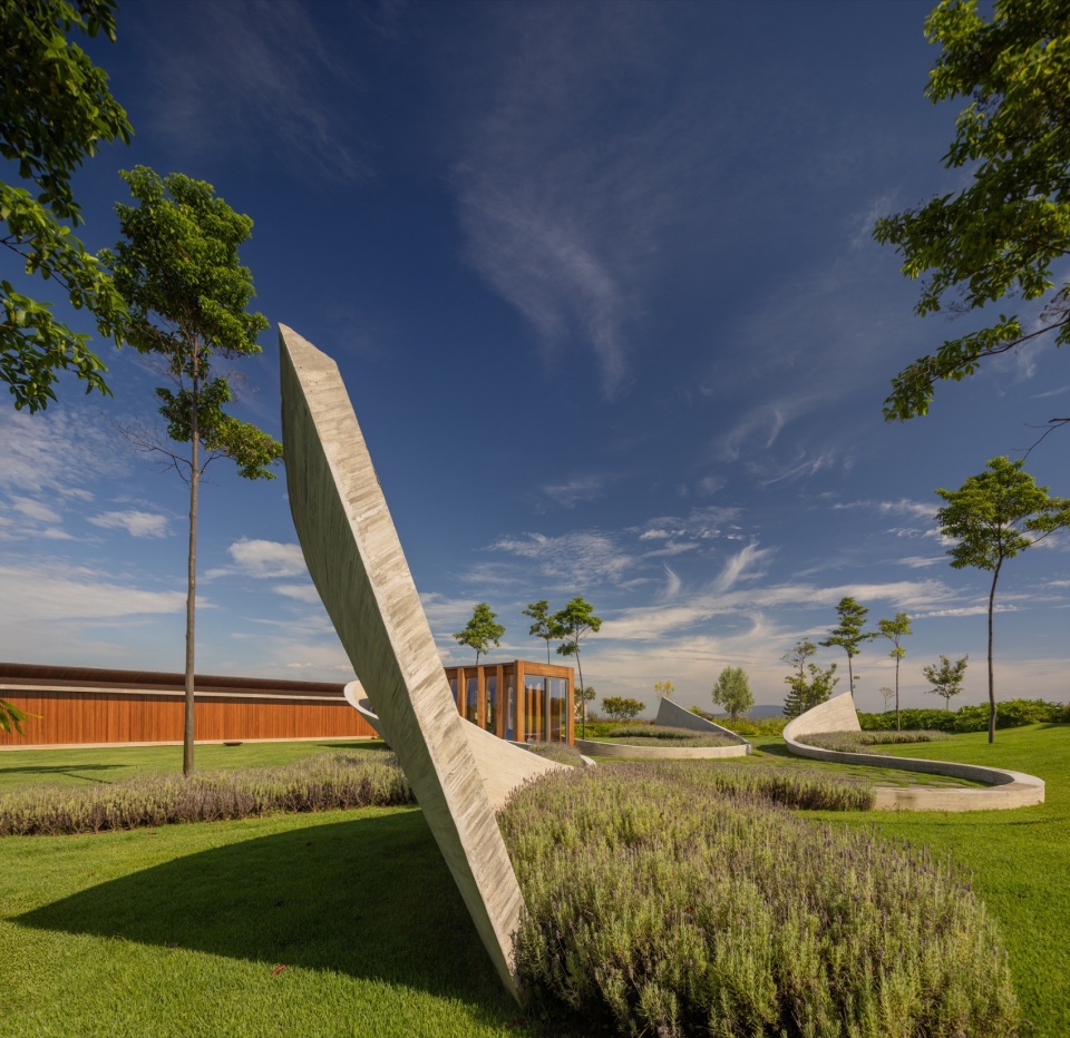 Nest Chapel by Felipe Caboclo Arquitetura