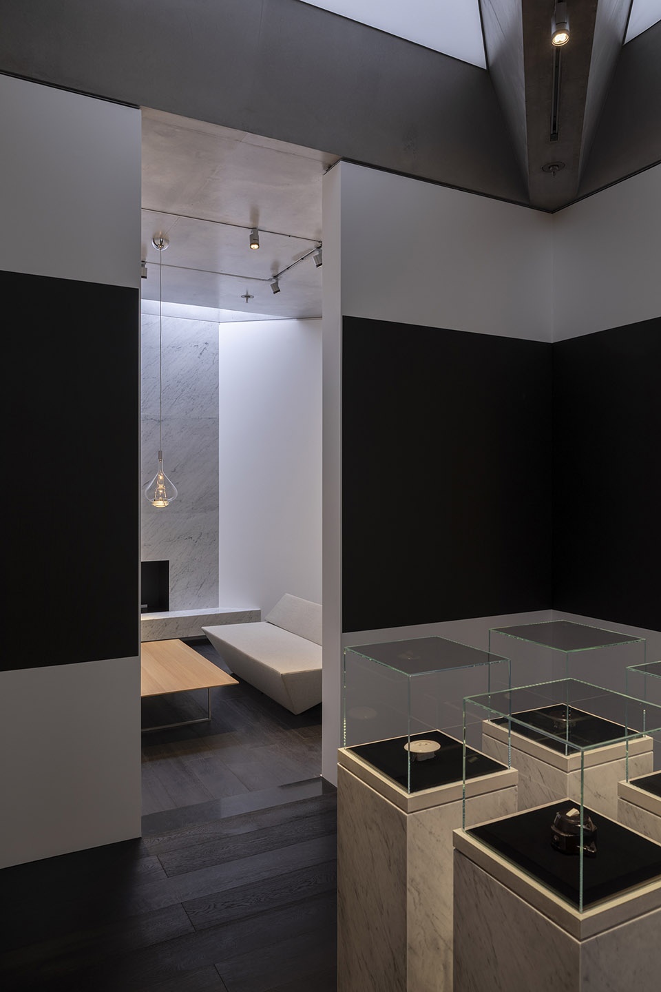 jung shanghai showroom by atelier mearc