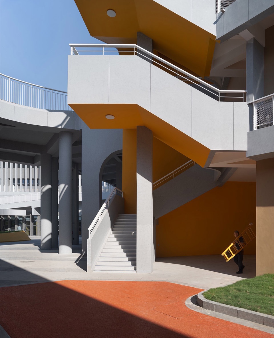 Nanjing Mingdao Kangsheng Road School by Jiangsu Provincial Zhongrui East China Institute of Architectural Design and Research UA Group S...