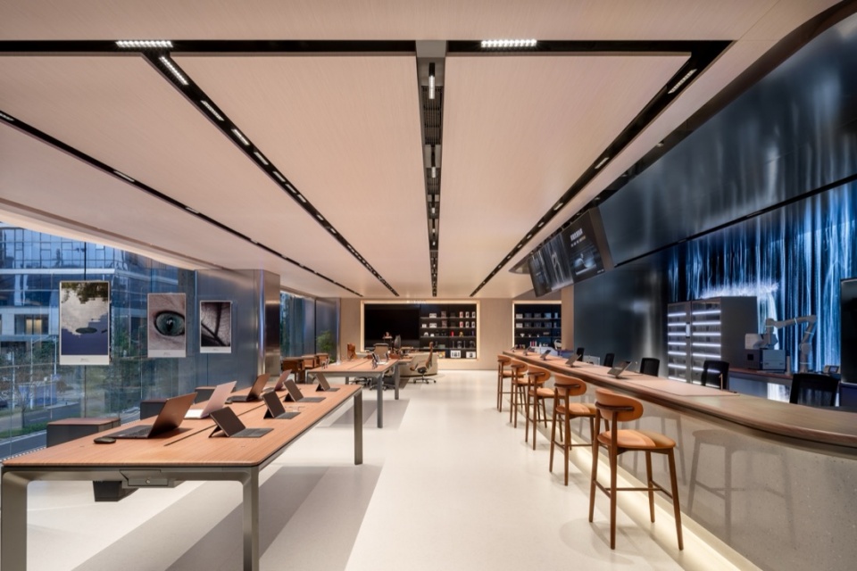 honor global flagship by various associates