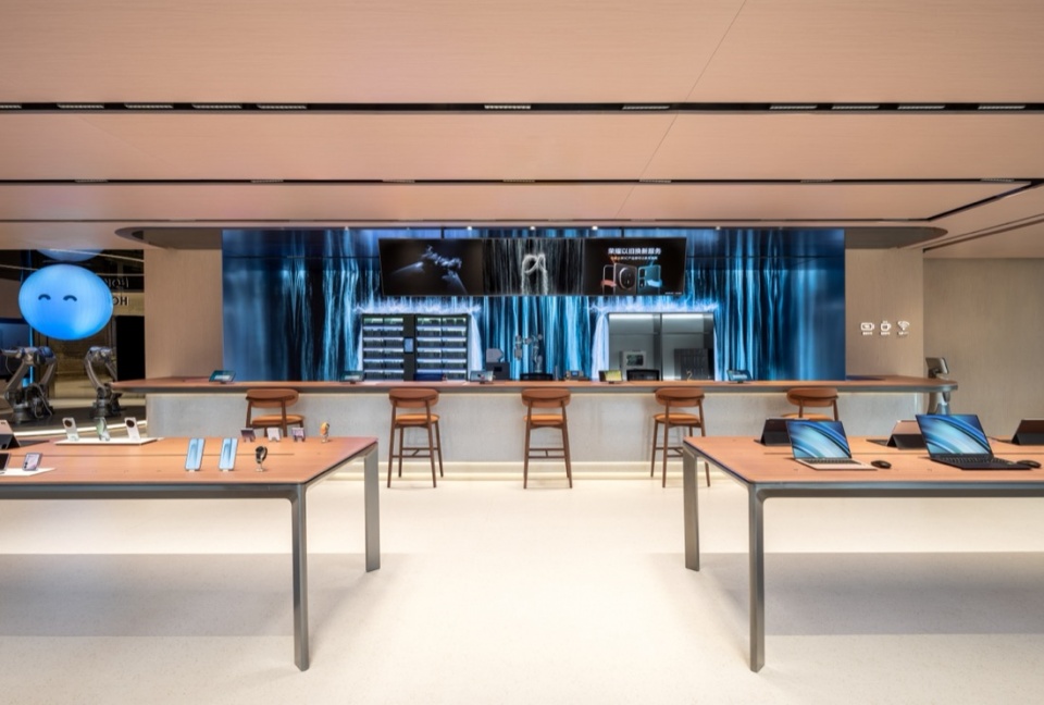 honor global flagship by various associates