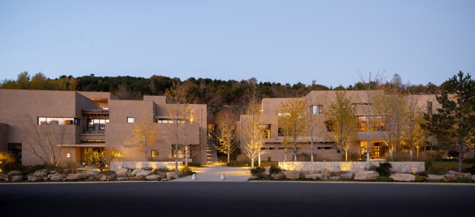 aranya jinshanling hotel cluster by wtd