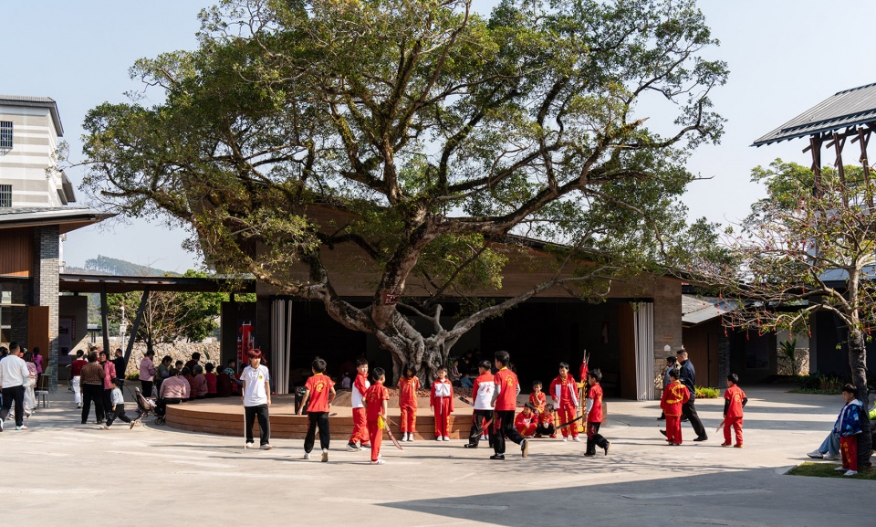 xutian village community center by line plus