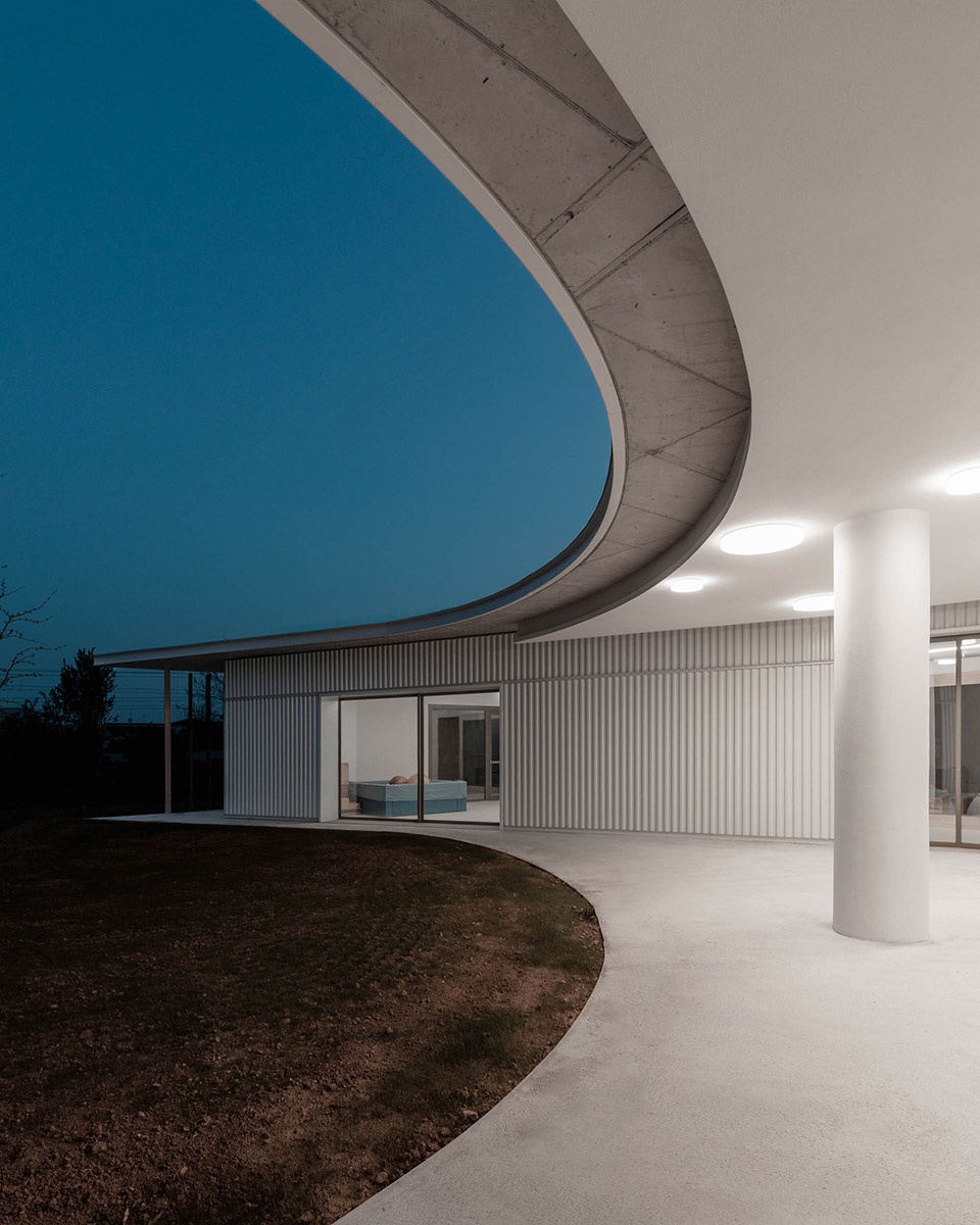 new nursery school in bergamo by studio capitanio architetti