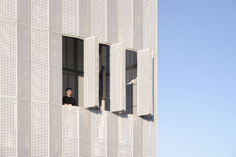 goodgrid automotive hq by chaoyu architectural design