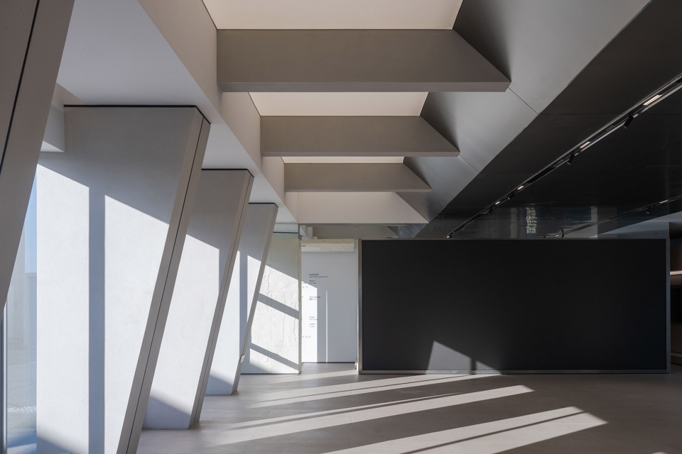 goodgrid automotive hq by chaoyu architectural design