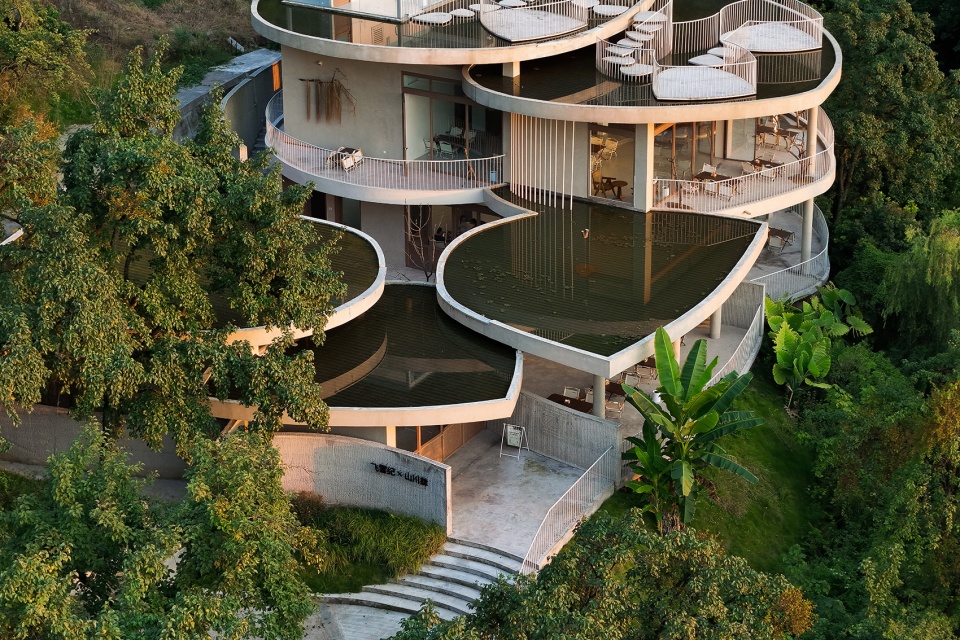 buzzy sunny feixue pavilion by archermit