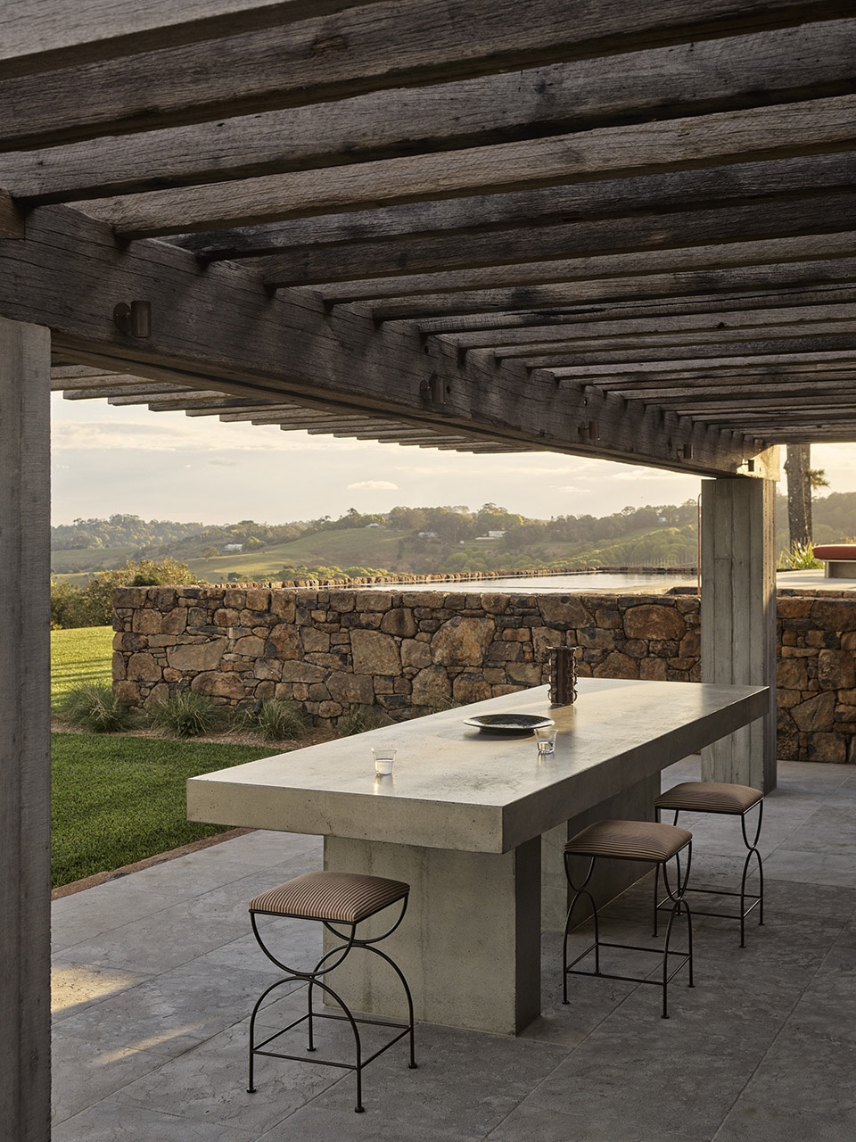 byron hinterland house by tigmi design studio