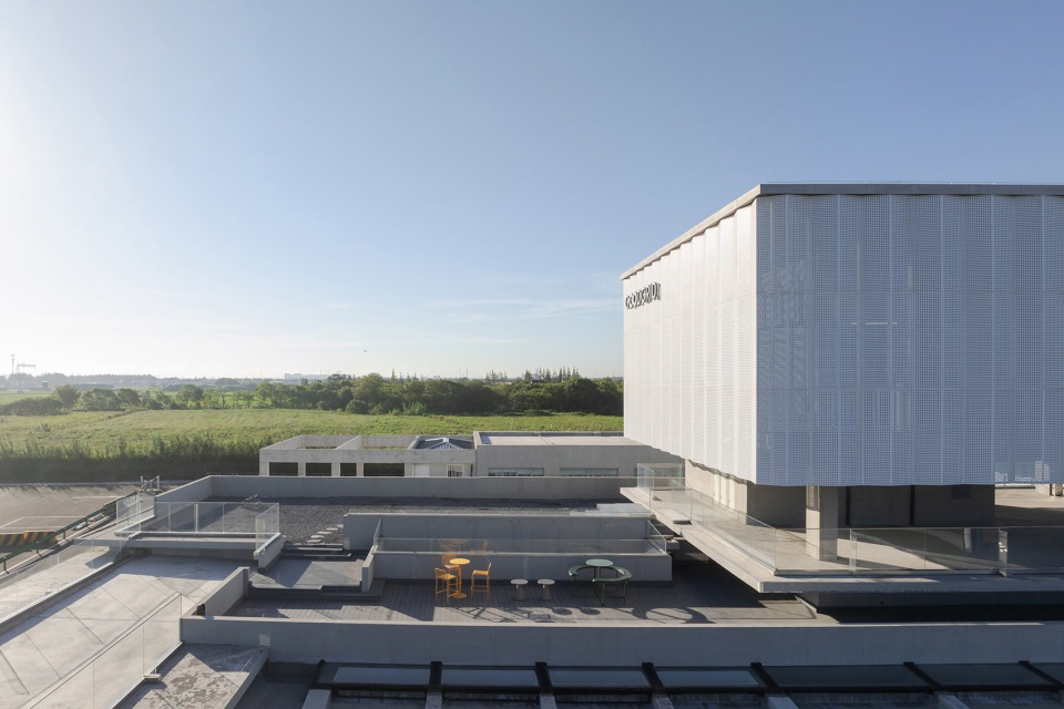 goodgrid automotive hq by chaoyu architectural design