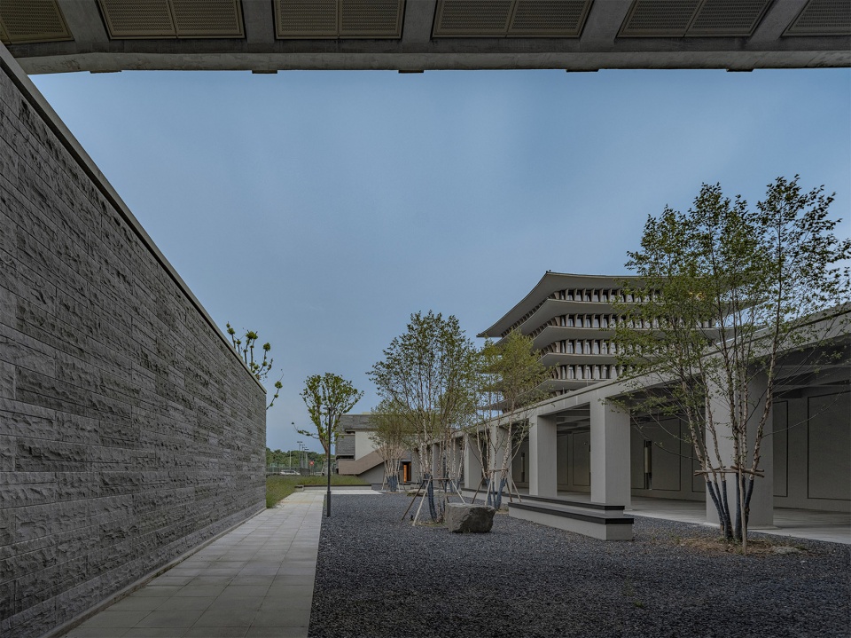huzhou university by gad