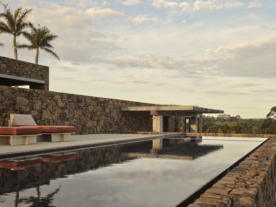 byron hinterland house by tigmi design studio