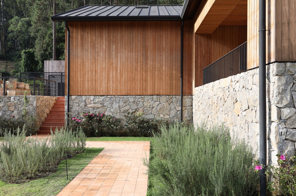 loc country house by dado castello branco arquitetura