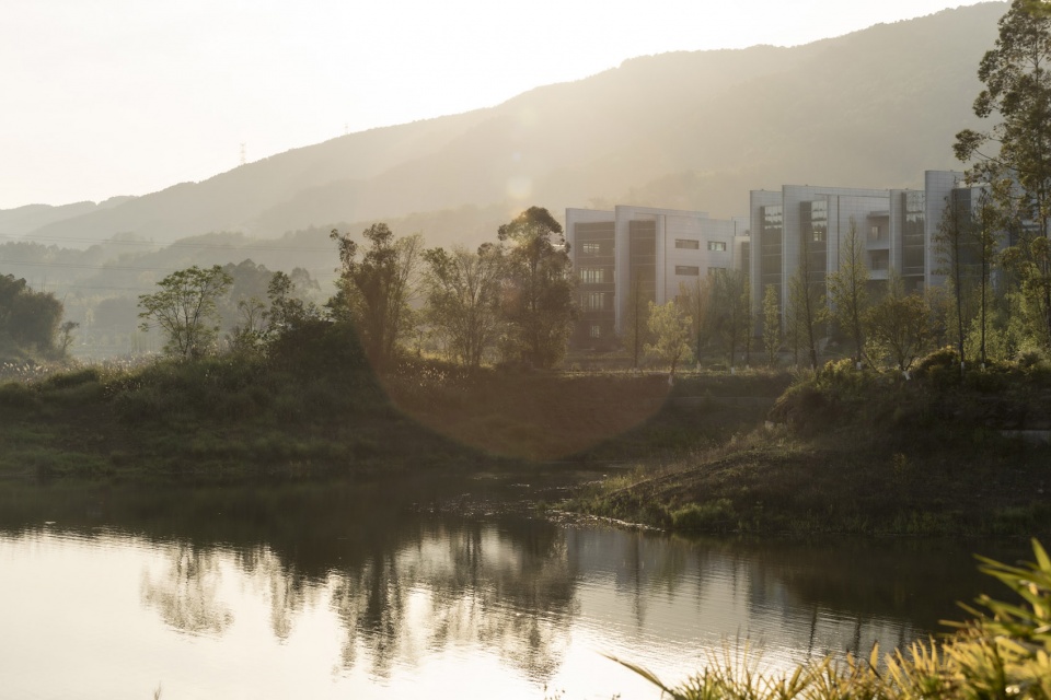 huigu lake innovation town by dushe architectural design