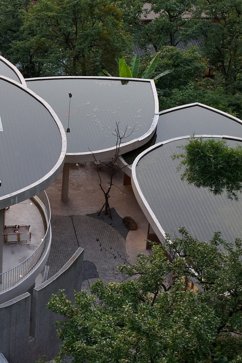 buzzy sunny feixue pavilion by archermit
