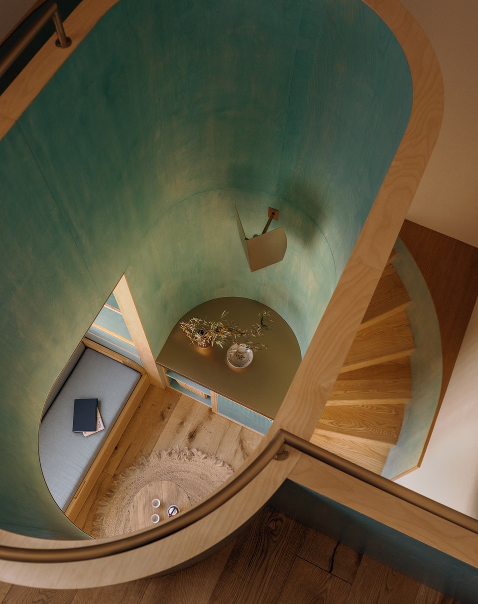 kawagebo snow mountain hotel by moguang studio