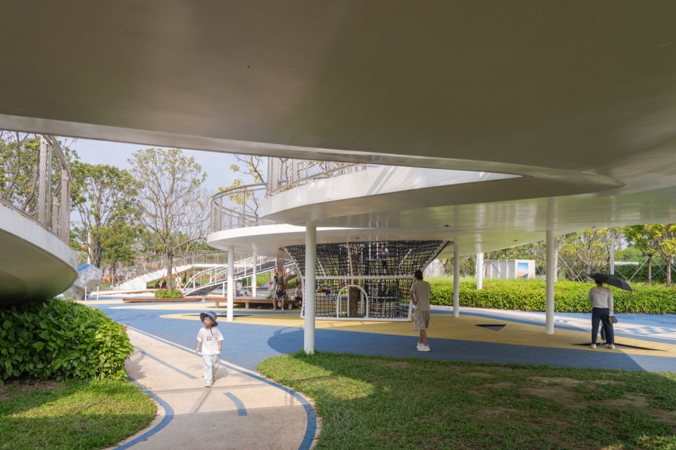Waterfront Landscape Design of the Estuary Section of Qianhai Central River in Shenzhen by Original Design Studio TJAD