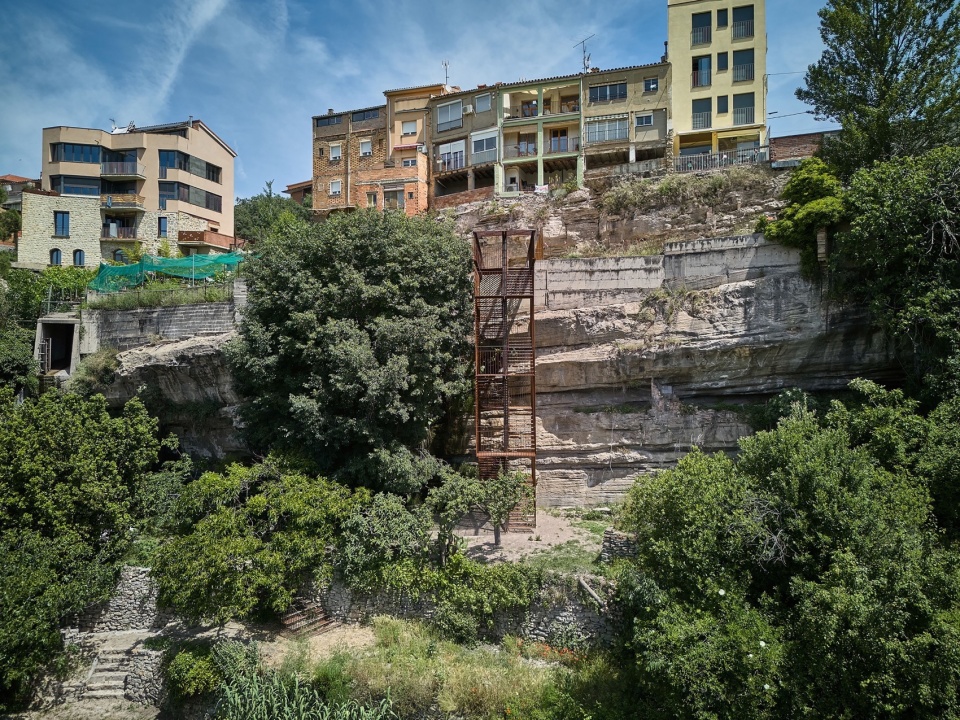 Landscape staircase in la Vall del Paradis by Comas Pont arquitectes