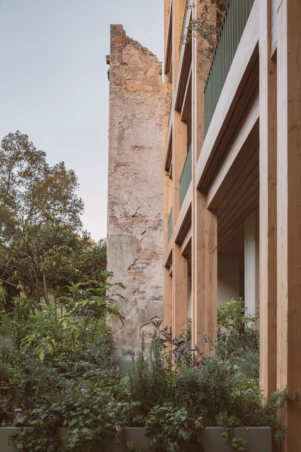 ONTO alvaro Obregon by CRB Arquitectos