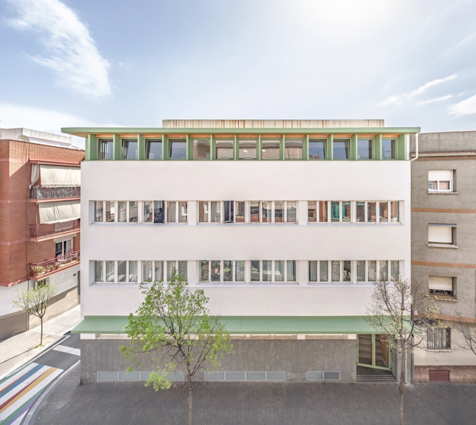 santa eulalia school in cornella by sau taller darquitectura