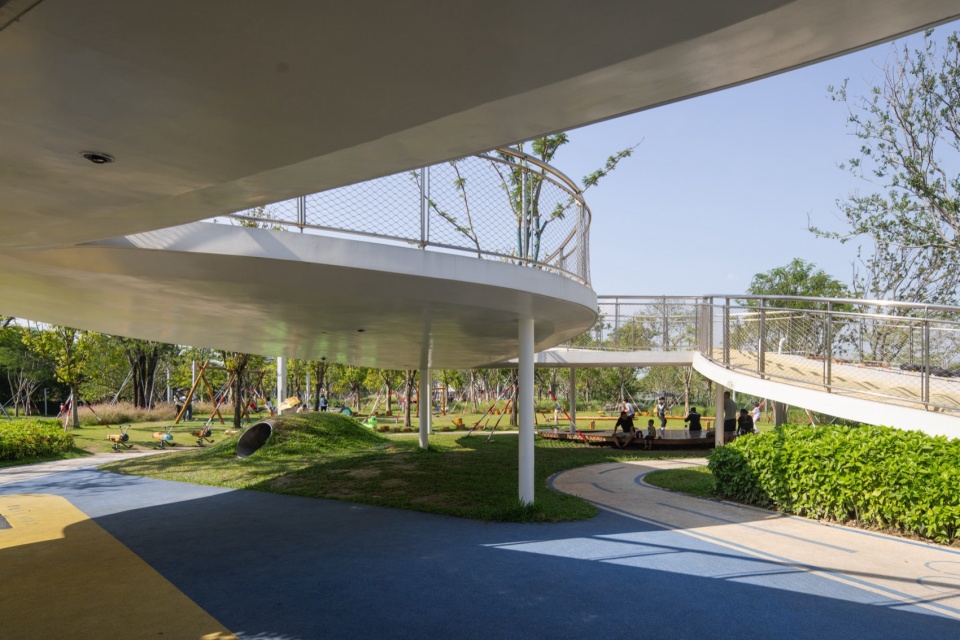 Waterfront Landscape Design of the Estuary Section of Qianhai Central River in Shenzhen by Original Design Studio TJAD