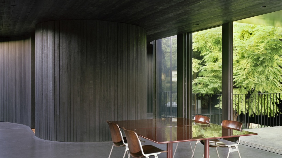house in a garden by edition office