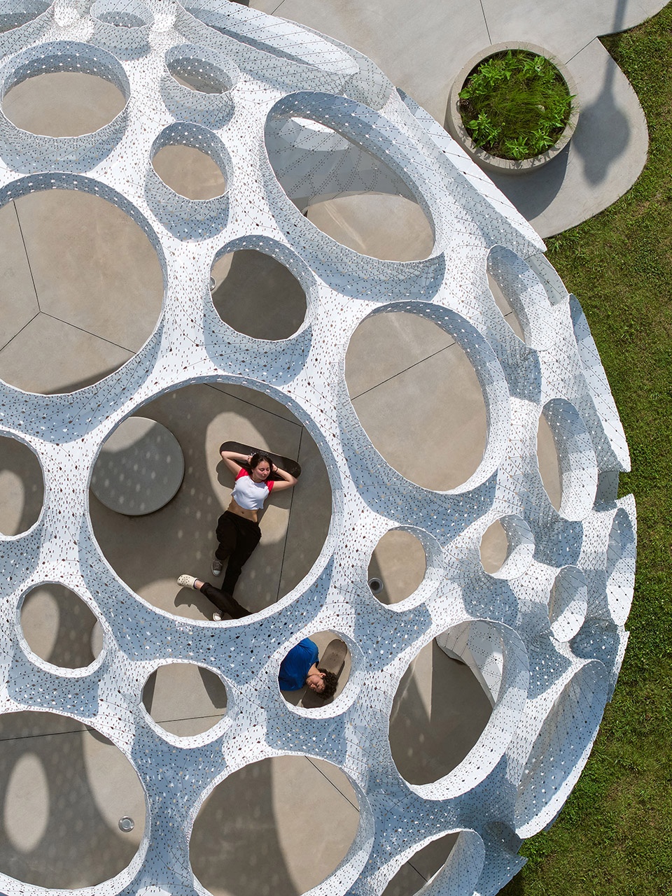moonrise by marc fornes theverymany