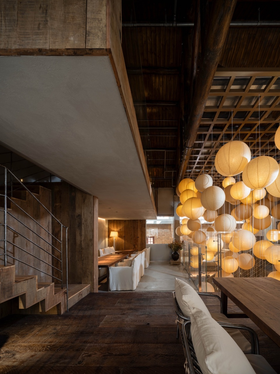 hard rice late night bistro by young design