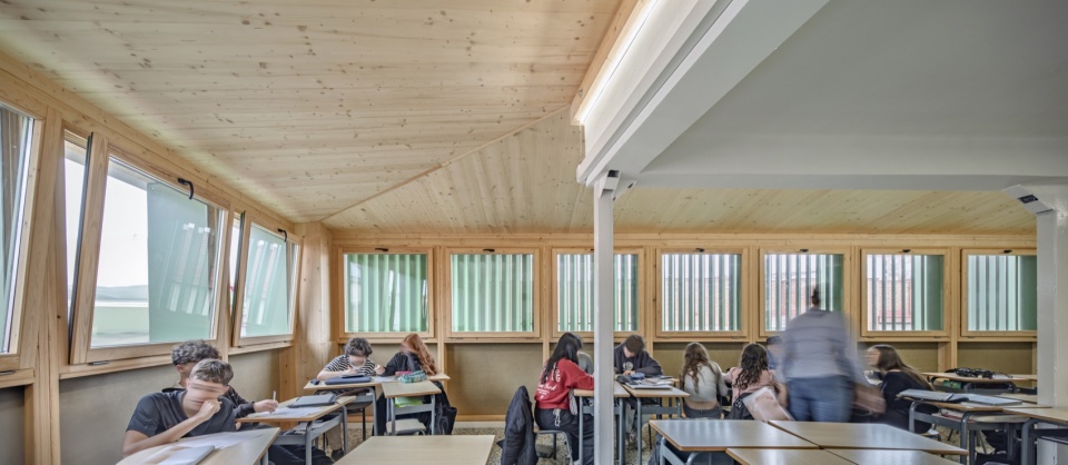 santa eulalia school in cornella by sau taller darquitectura
