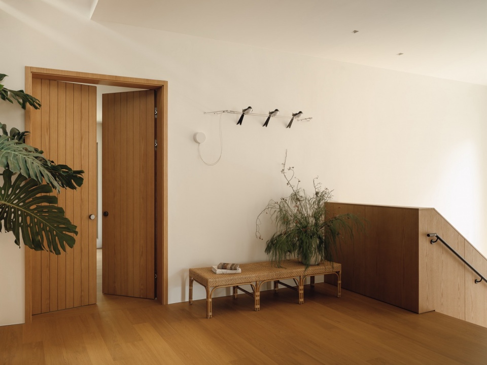 Vertical Continuity of Living Relationships by FUYUDI STUDIO