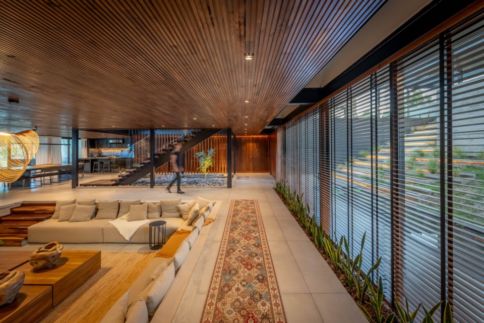 molvento house by karlen clemente