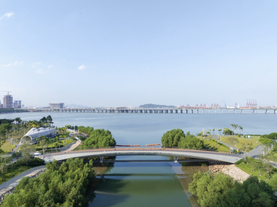 Waterfront Landscape Design of the Estuary Section of Qianhai Central River in Shenzhen by Original Design Studio TJAD