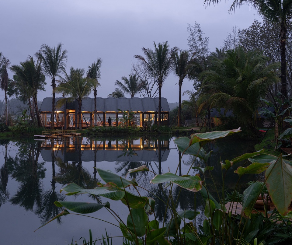 Luxefarm Waterbird Park