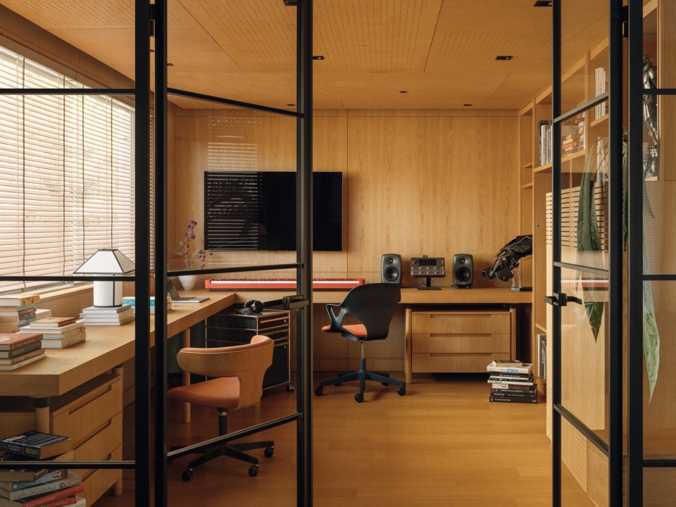 Vertical Continuity of Living Relationships by FUYUDI STUDIO