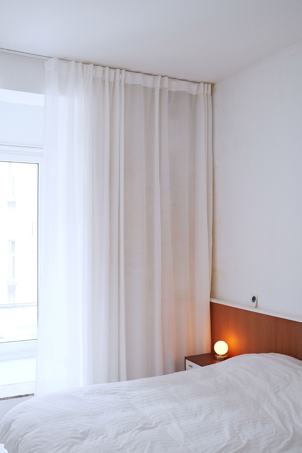 flat refurbishment in brussels by estate estate architects