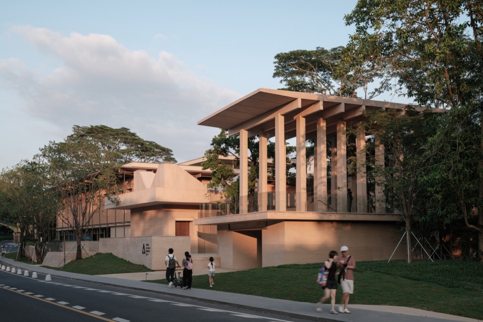 Ananya Art Center Guangzhou Branch and Community Canteen by Vector Architects