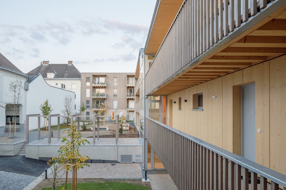 Living in Timber Structures
