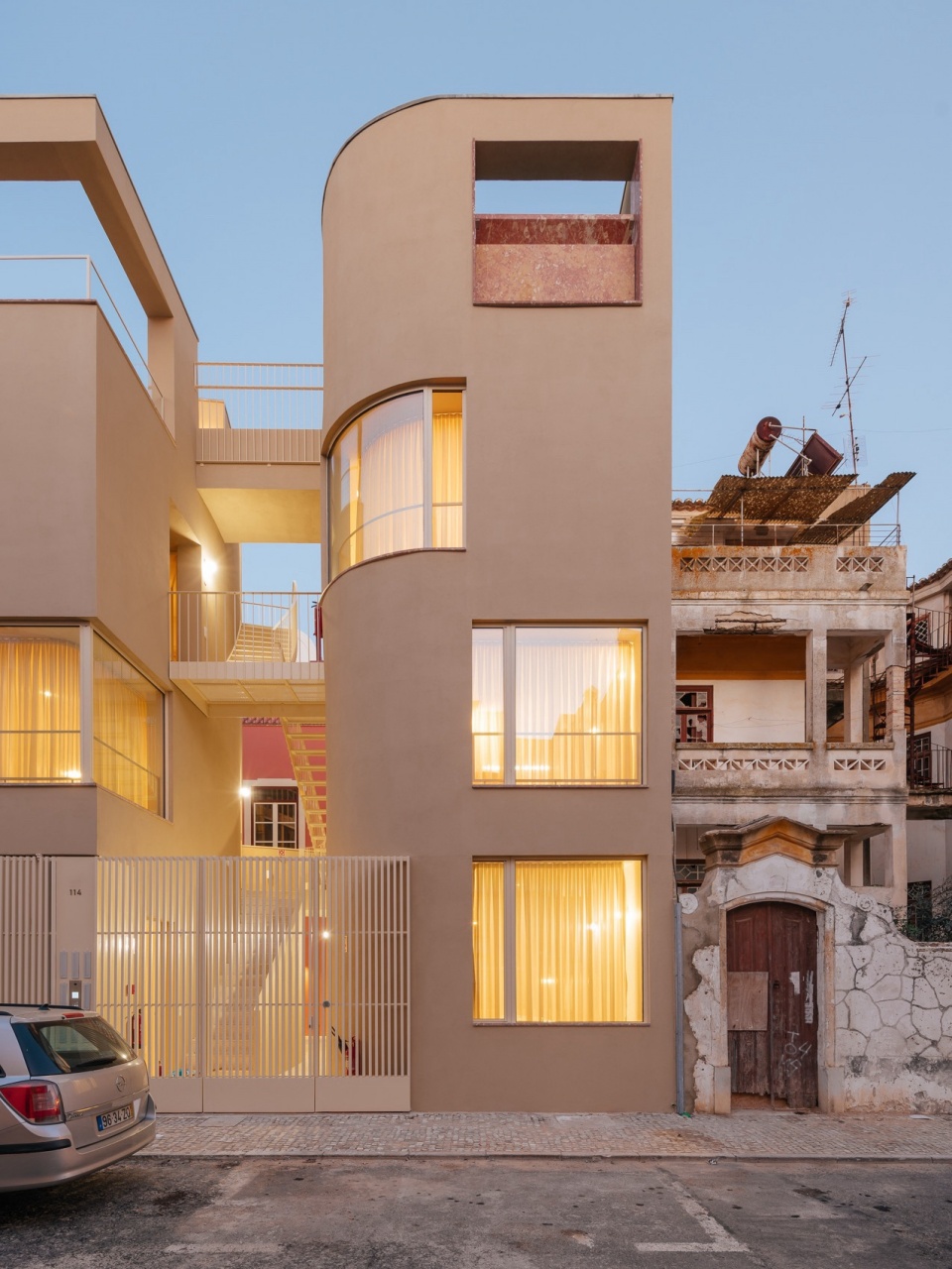 Mustard building by Aurora Architects Furo