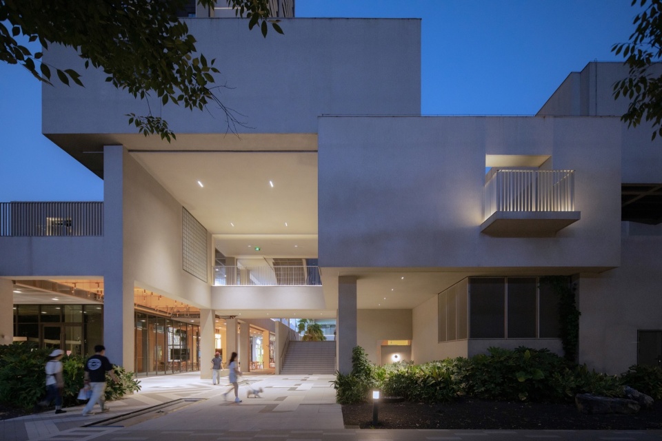 CHANGE U Community by Fusion Architects