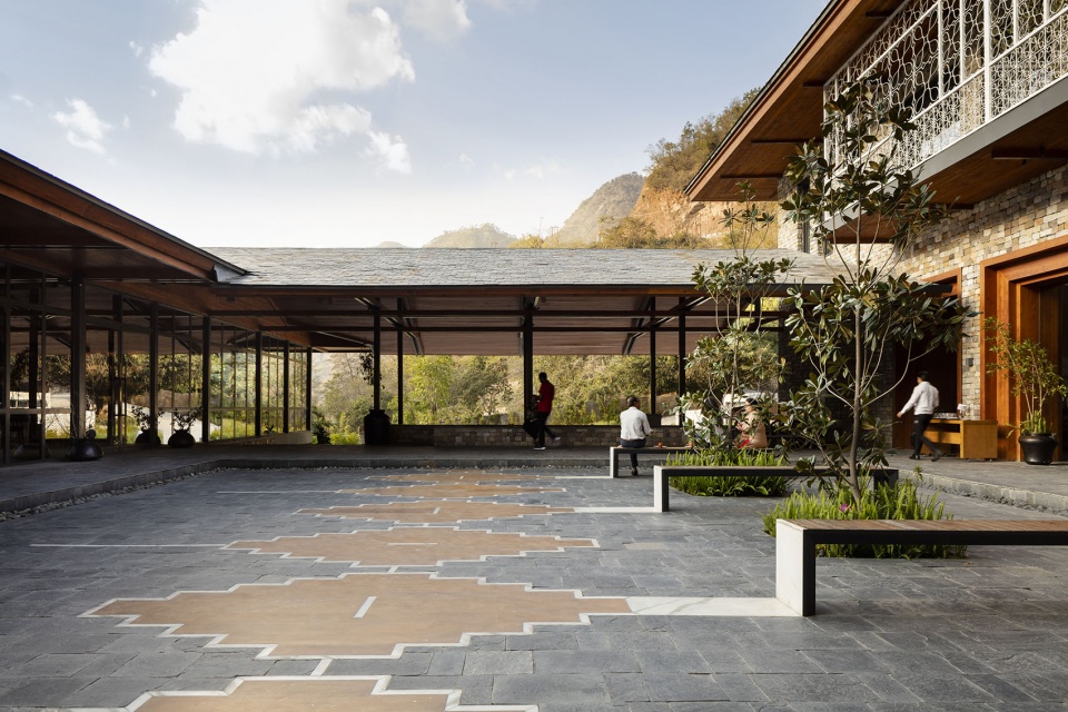Complex Taj Rishikesh Resort Spa
