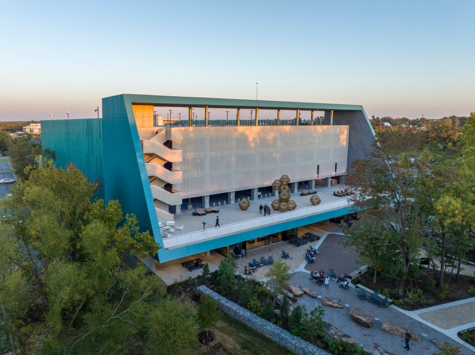Crystal Bridges Expansion by Safdie Architects