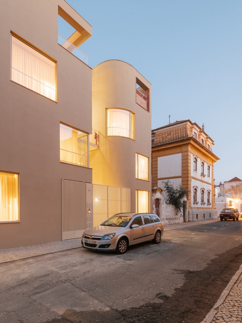 Mustard building by Aurora Architects Furo