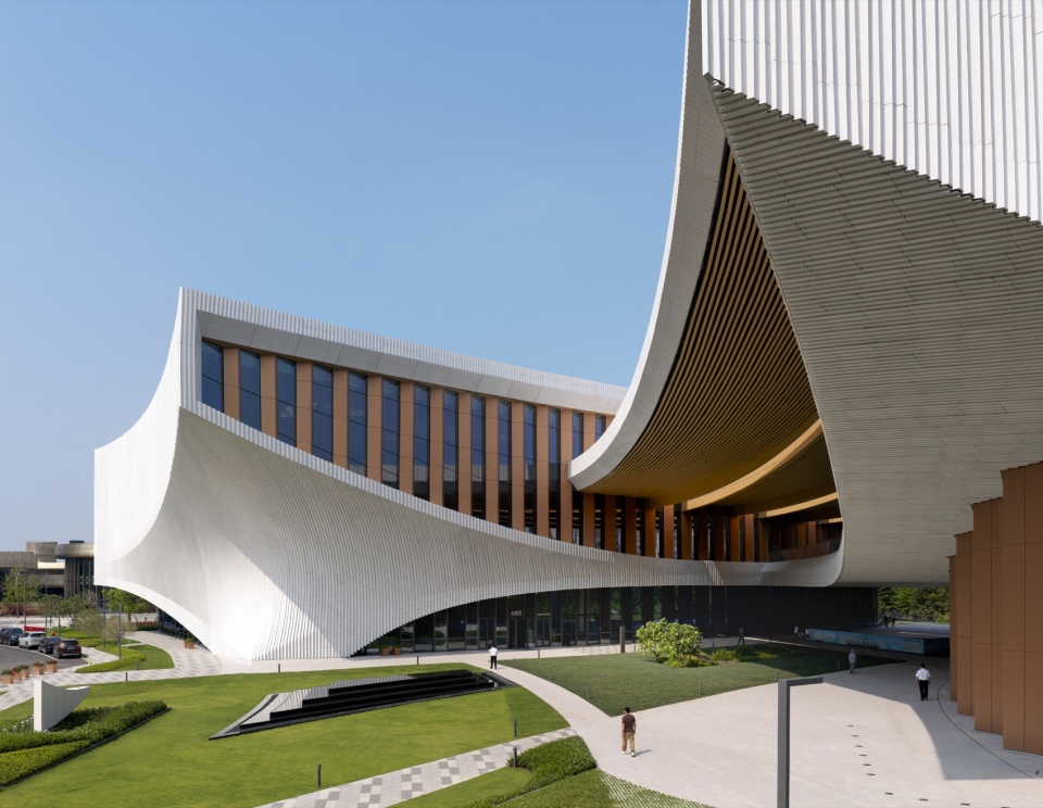 songshan lake exhibition and performance centre by zaha hadid architects