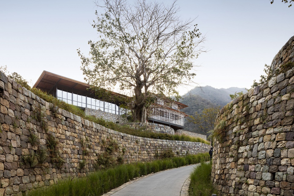 Complex Taj Rishikesh Resort Spa