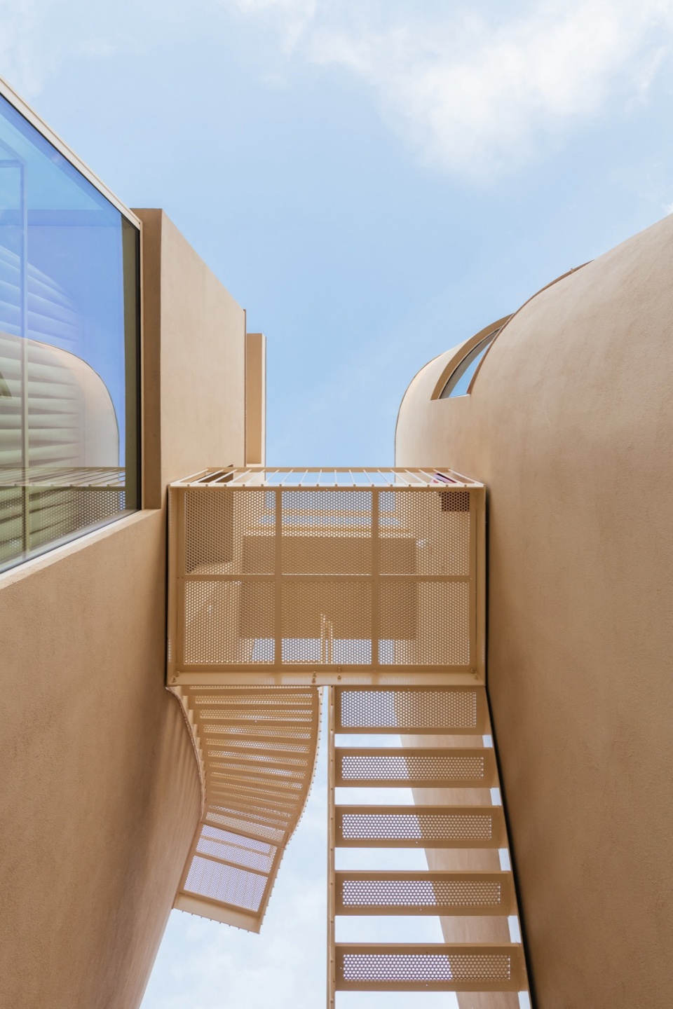 Mustard building by Aurora Architects Furo