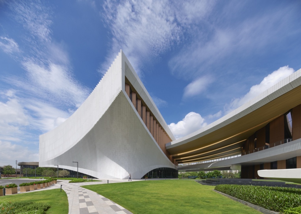 songshan lake exhibition and performance centre by zaha hadid architects