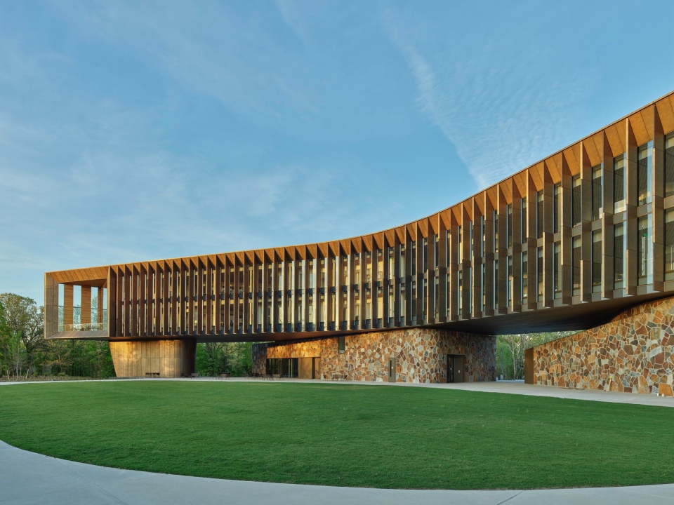 Crystal Bridges Expansion by Safdie Architects