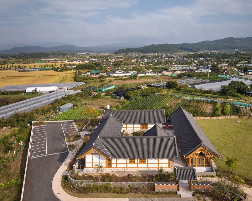 House for Rejuvenation by JK AR 拷贝