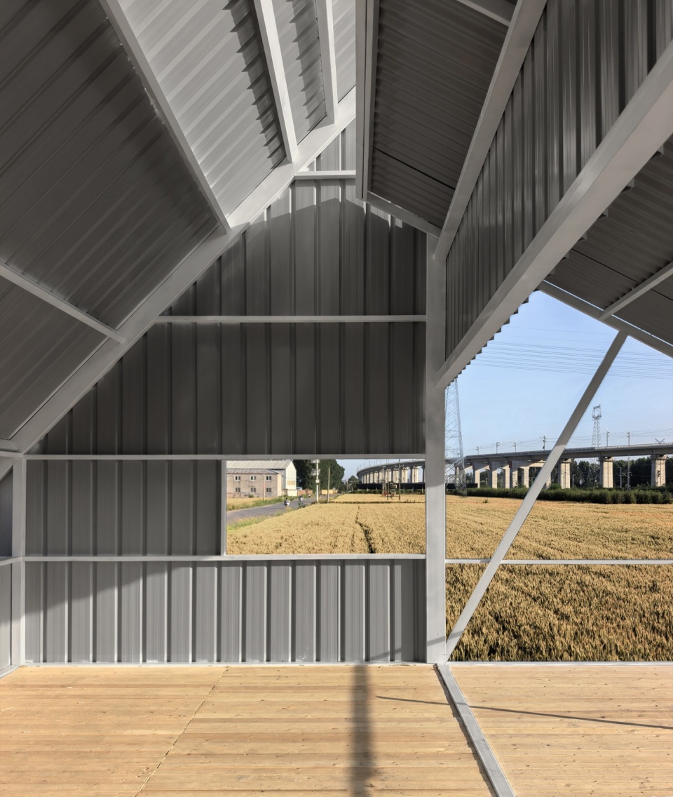 A white barn