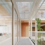桑茨社会中心，巴塞罗那 / Laos Arquitectura + Mercè Zazurca Codolà + César Sánchez Medrano